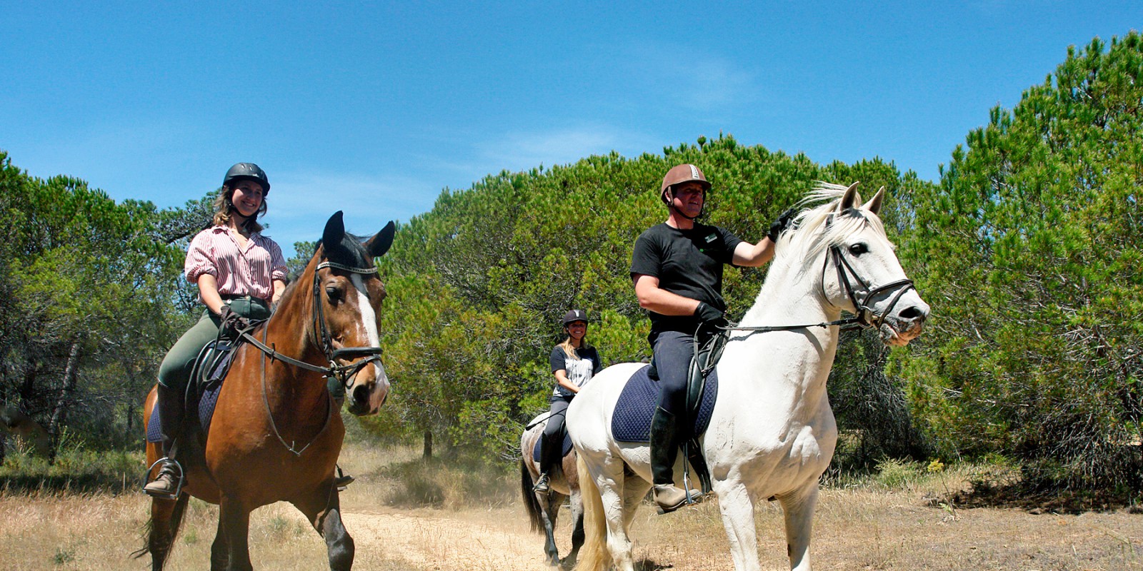 horse riding holiday in portugal